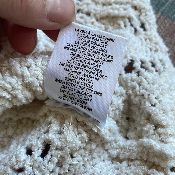 C&C California Cream Crochet Beach Sweater - Picture 9 of 10
